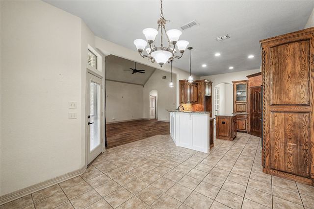 170 Paradise Canyon Circle, Paradise, TX 76073