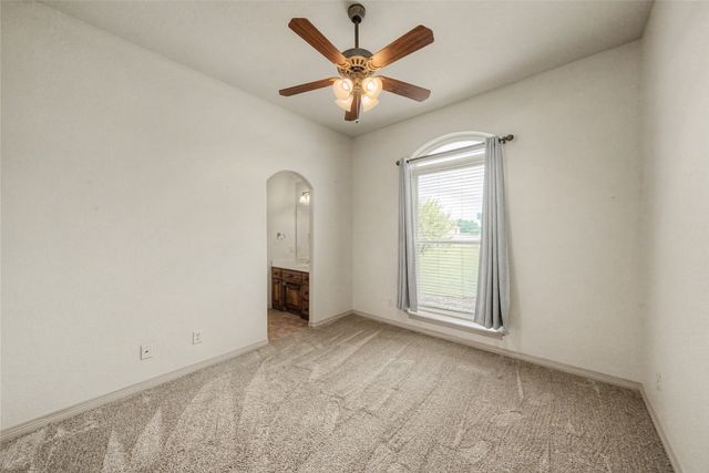 170 Paradise Canyon Circle, Paradise, TX 76073