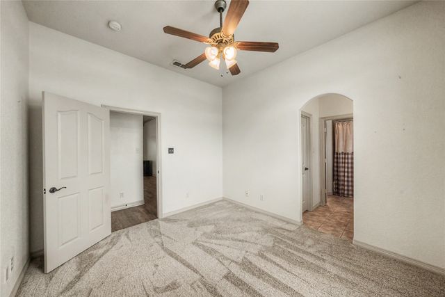 170 Paradise Canyon Circle, Paradise, TX 76073