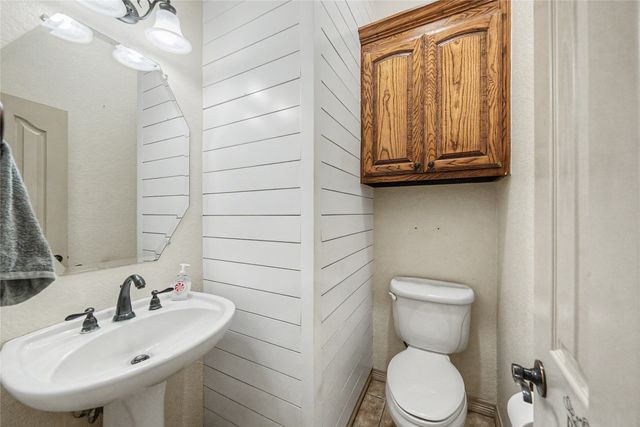 170 Paradise Canyon Circle, Paradise, TX 76073