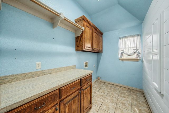 170 Paradise Canyon Circle, Paradise, TX 76073