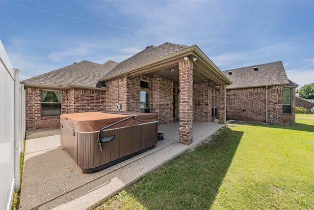170 Paradise Canyon Circle, Paradise, TX 76073