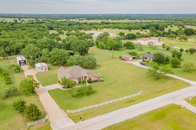 170 Paradise Canyon Circle, Paradise, TX 76073