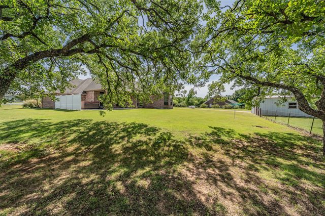 170 Paradise Canyon Circle, Paradise, TX 76073