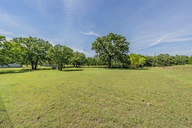 170 Paradise Canyon Circle, Paradise, TX 76073
