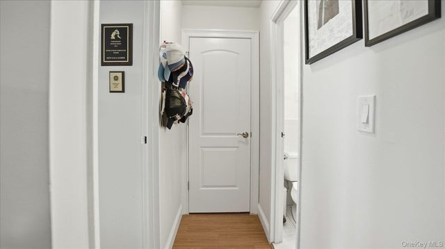 10 Lenox Road 1G, Rockville Centre, NY 11570