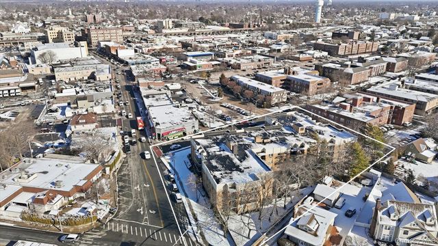 10 Lenox Road 1G, Rockville Centre, NY 11570