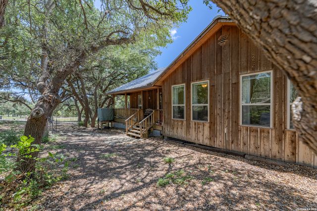 150 PLATTEN CREEK RD, Boerne, TX 78006