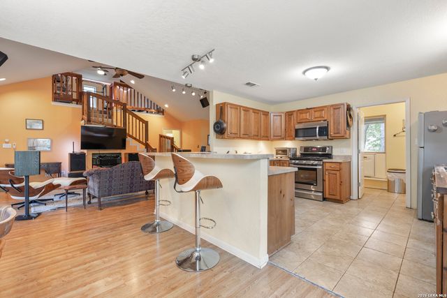 150 PLATTEN CREEK RD, Boerne, TX 78006