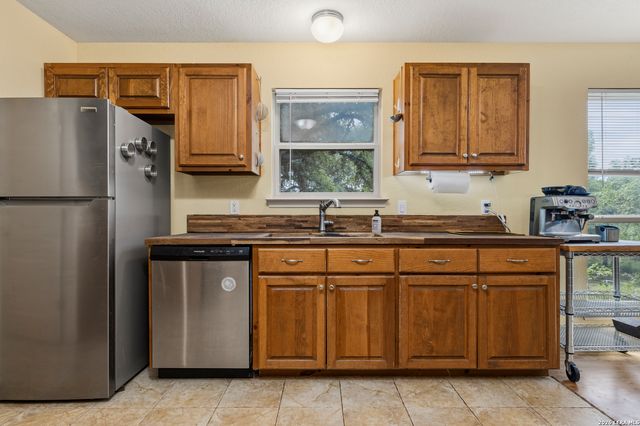 150 PLATTEN CREEK RD, Boerne, TX 78006