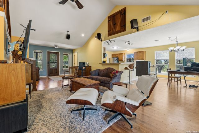 150 PLATTEN CREEK RD, Boerne, TX 78006