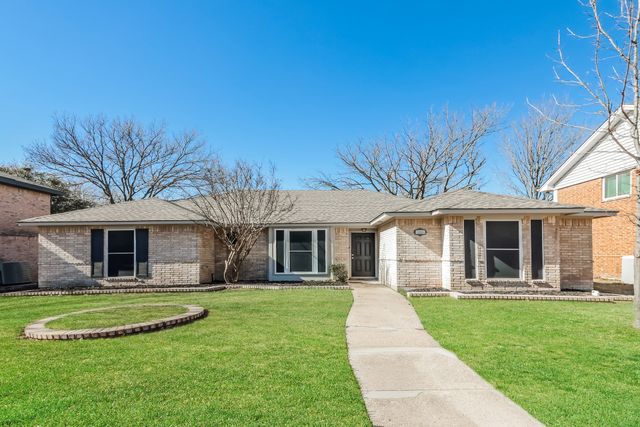 3209 Auburn Drive, Rowlett, TX 75088