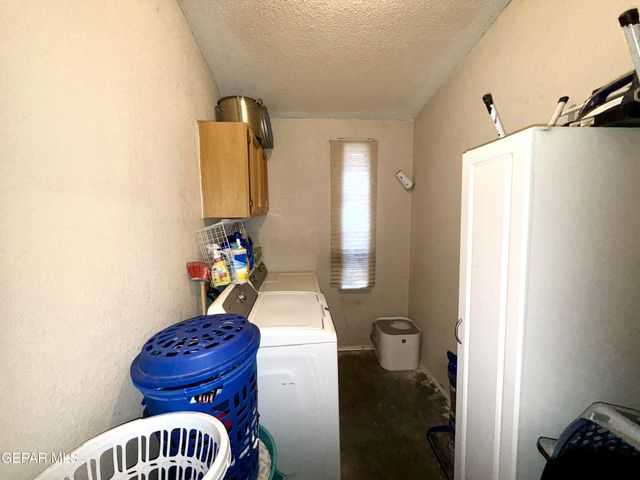 342 Barrel Cactus Drive, Horizon City, TX 79928