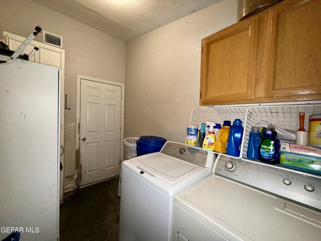 342 Barrel Cactus Drive, Horizon City, TX 79928