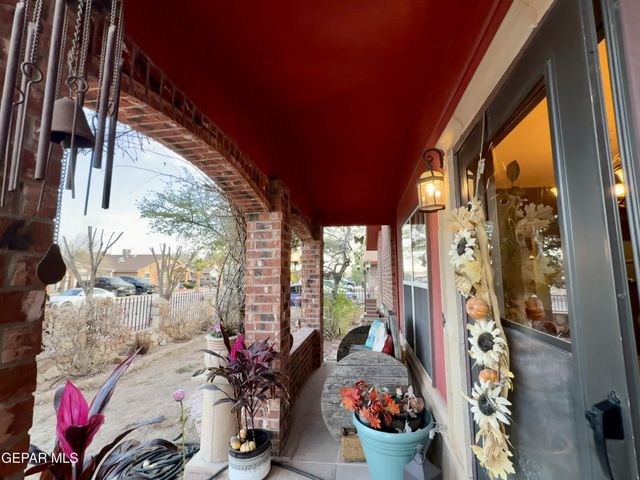 342 Barrel Cactus Drive, Horizon City, TX 79928