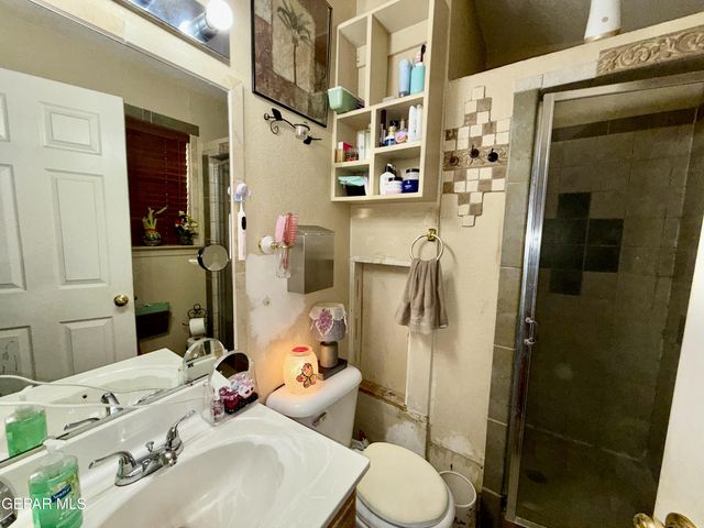 342 Barrel Cactus Drive, Horizon City, TX 79928