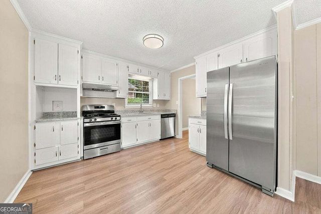 211 Pioneer Trail, Marietta, GA 30068