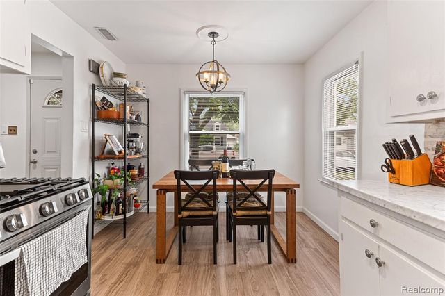 2328 Guthrie Avenue, Royal Oak, MI 48067