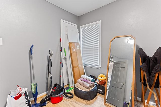 2328 Guthrie Avenue, Royal Oak, MI 48067