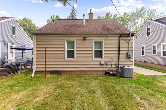 2328 Guthrie Avenue, Royal Oak, MI 48067