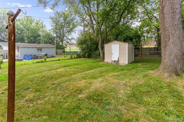 2328 Guthrie Avenue, Royal Oak, MI 48067