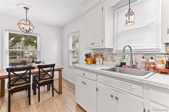 2328 Guthrie Avenue, Royal Oak, MI 48067