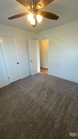 6013 Ragusa Lane, Bakersfield, CA 93308