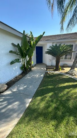 6013 Ragusa Lane, Bakersfield, CA 93308