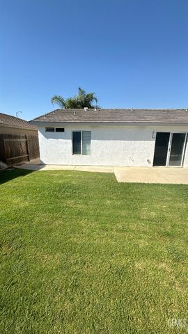 6013 Ragusa Lane, Bakersfield, CA 93308