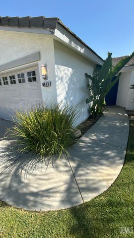 6013 Ragusa Lane, Bakersfield, CA 93308