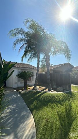 6013 Ragusa Lane, Bakersfield, CA 93308