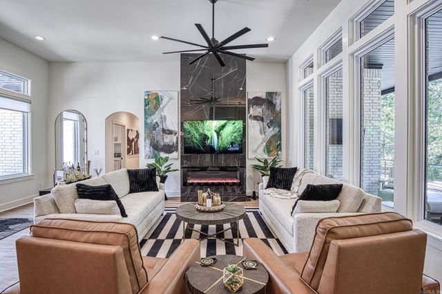 41 Linares Lane, Hot Springs Village, AR 71909