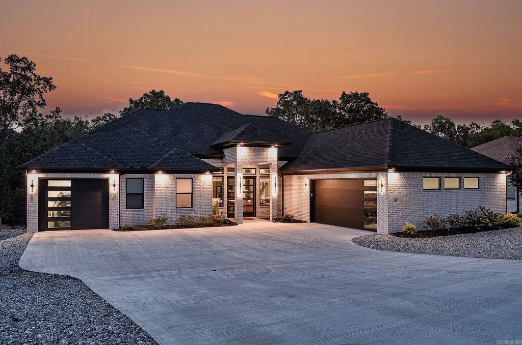 41 Linares Lane, Hot Springs Village, AR 71909