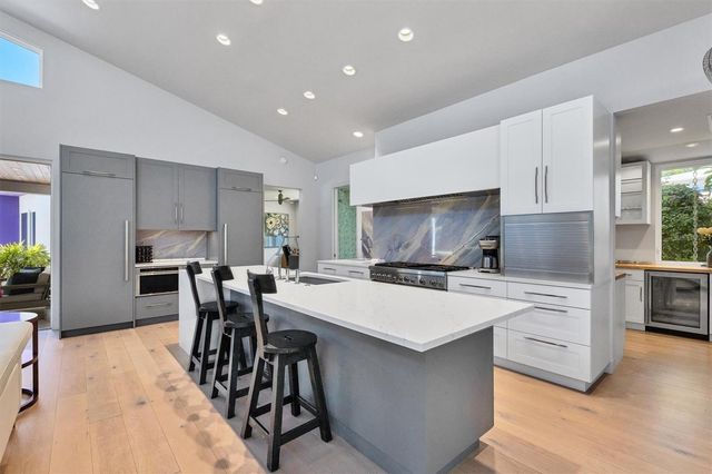 1556 EASTBROOK DRIVE, Sarasota, FL 34231