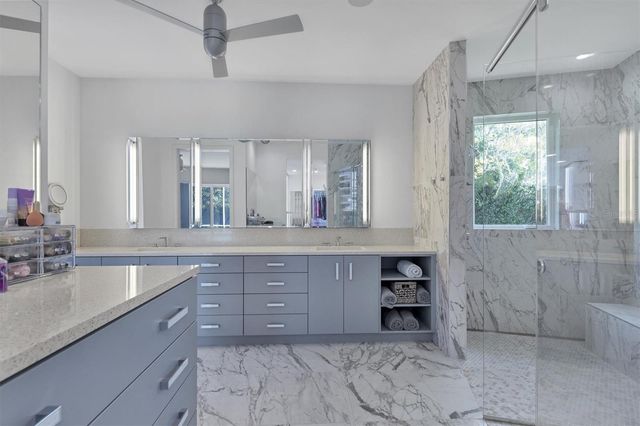 1556 EASTBROOK DRIVE, Sarasota, FL 34231