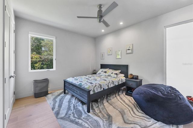 1556 EASTBROOK DRIVE, Sarasota, FL 34231