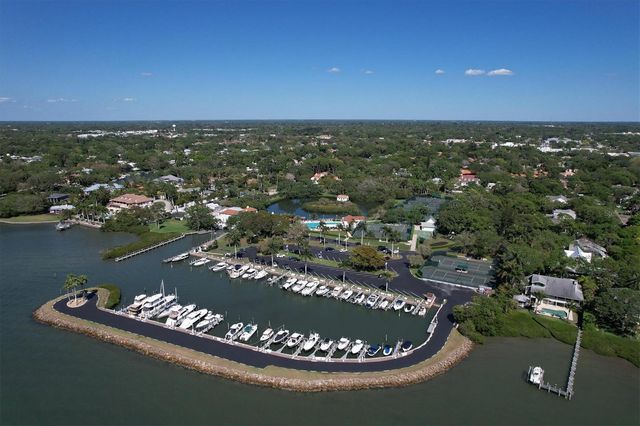 1556 EASTBROOK DRIVE, Sarasota, FL 34231