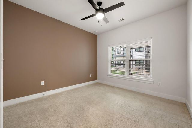 3101 W Govalle Ave 111, Austin, TX 78702