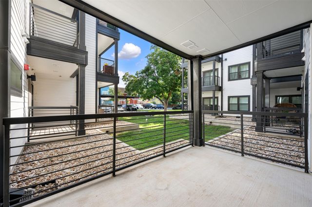 3101 W Govalle Ave 111, Austin, TX 78702