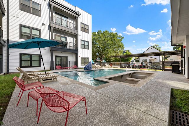 3101 W Govalle Ave 111, Austin, TX 78702