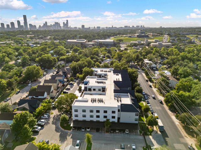 3101 W Govalle Ave 111, Austin, TX 78702