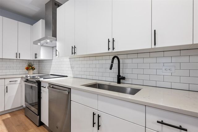 3101 W Govalle Ave 111, Austin, TX 78702