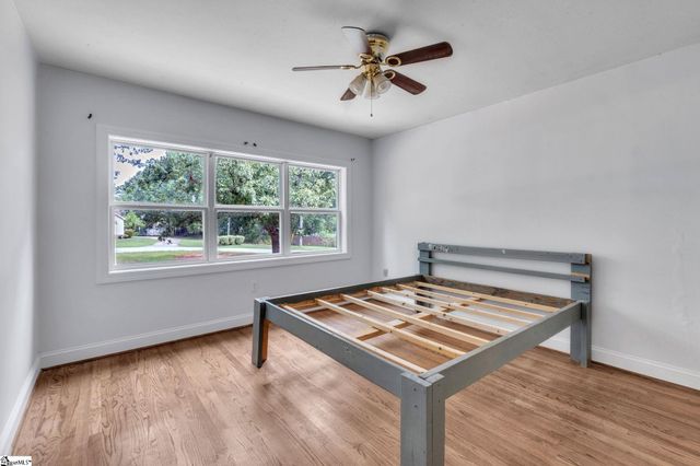 1201 Lakeview Circle, Greer, SC 29651
