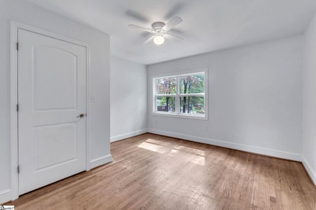 1201 Lakeview Circle, Greer, SC 29651