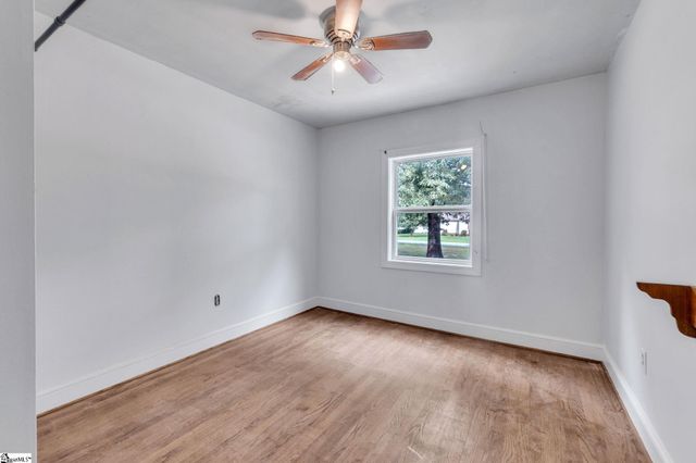 1201 Lakeview Circle, Greer, SC 29651