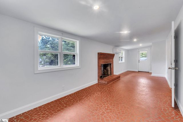 1201 Lakeview Circle, Greer, SC 29651