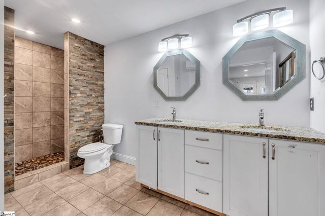1201 Lakeview Circle, Greer, SC 29651