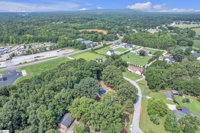1201 Lakeview Circle, Greer, SC 29651