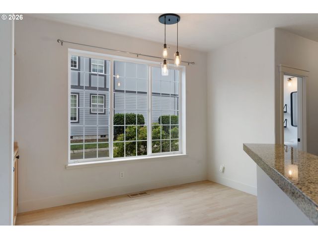 1184 Se ALIKA Ave, Hillsboro, OR 97123