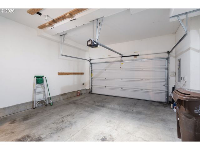 1184 Se ALIKA Ave, Hillsboro, OR 97123